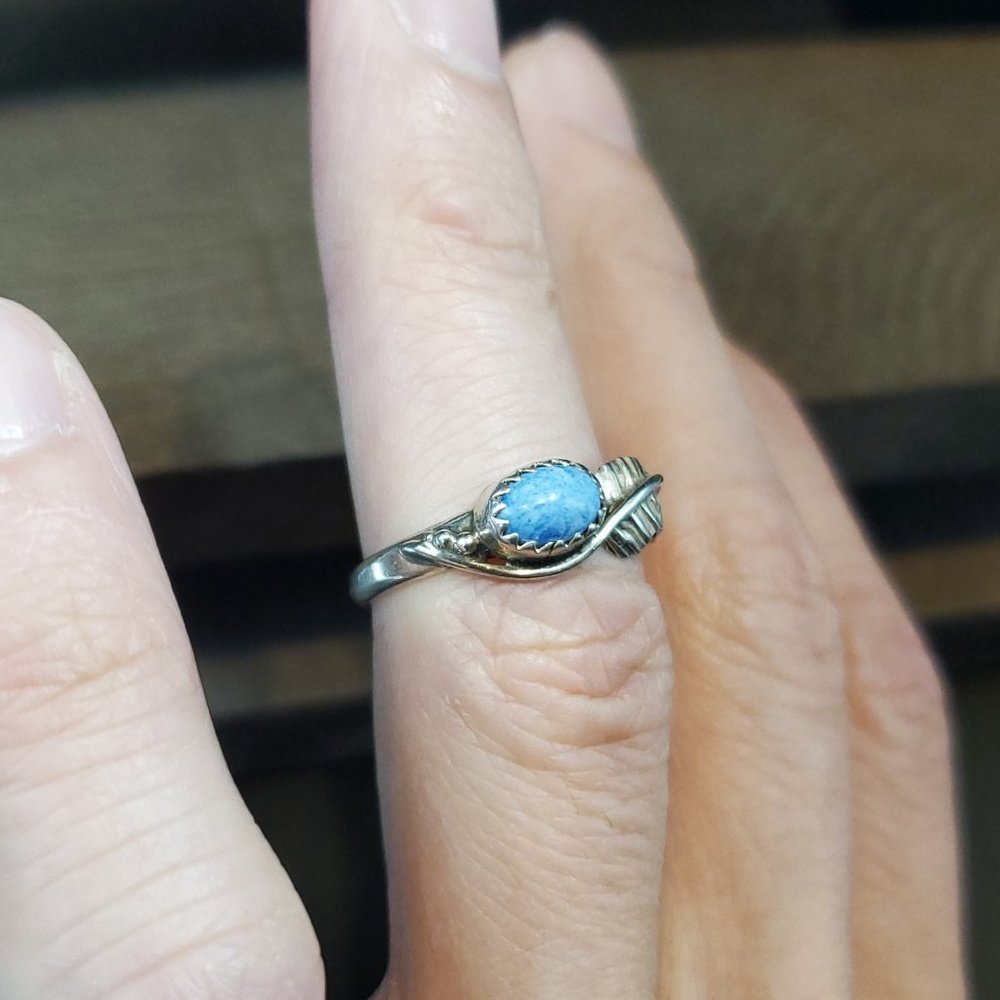 Size 5.75 Sterling Silver Native Style Blue Aventurine Stone Ring - Picture 2 of 7